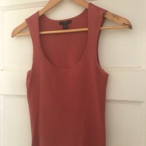 GUC mauve/pink ribbed Gap tank